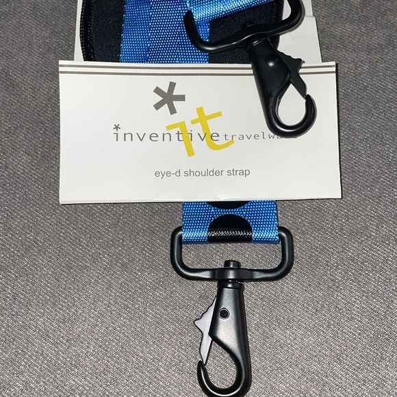 NWT.  Inventive Travelware.  Eye-D Shoulder Strap. - Picture 2 of 4